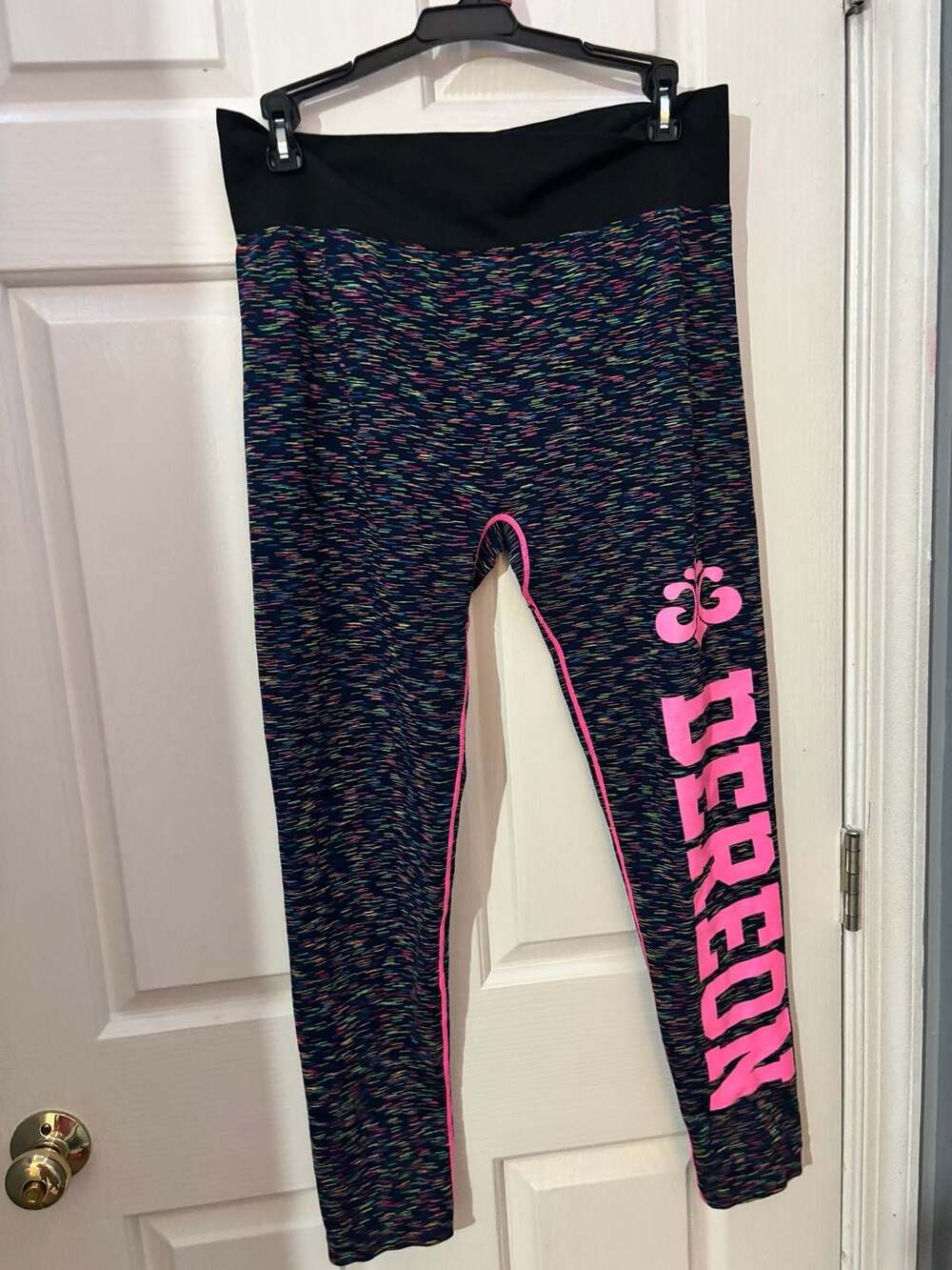 Dereon Multicolor Space-Dye Athletic Leggings with Pink Side Logo 1X
